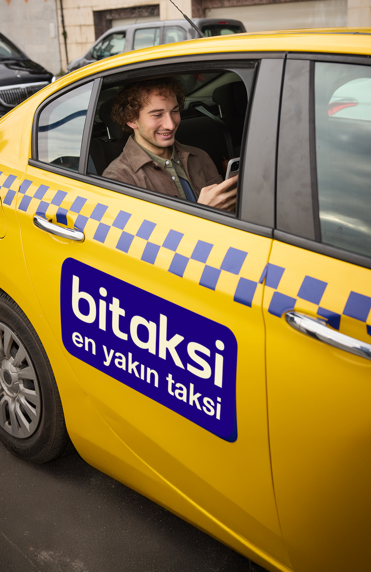 Hopi'nle bitaksi hesabını bağla, 2. yolculukta 50 Paracık, 3. yolculukta 100 Paracık, toplam 150 Paracık kazan. Üstelik yolculuklarını Paracıklarınla ödeyebilirsin!150 Paracık kazan -3