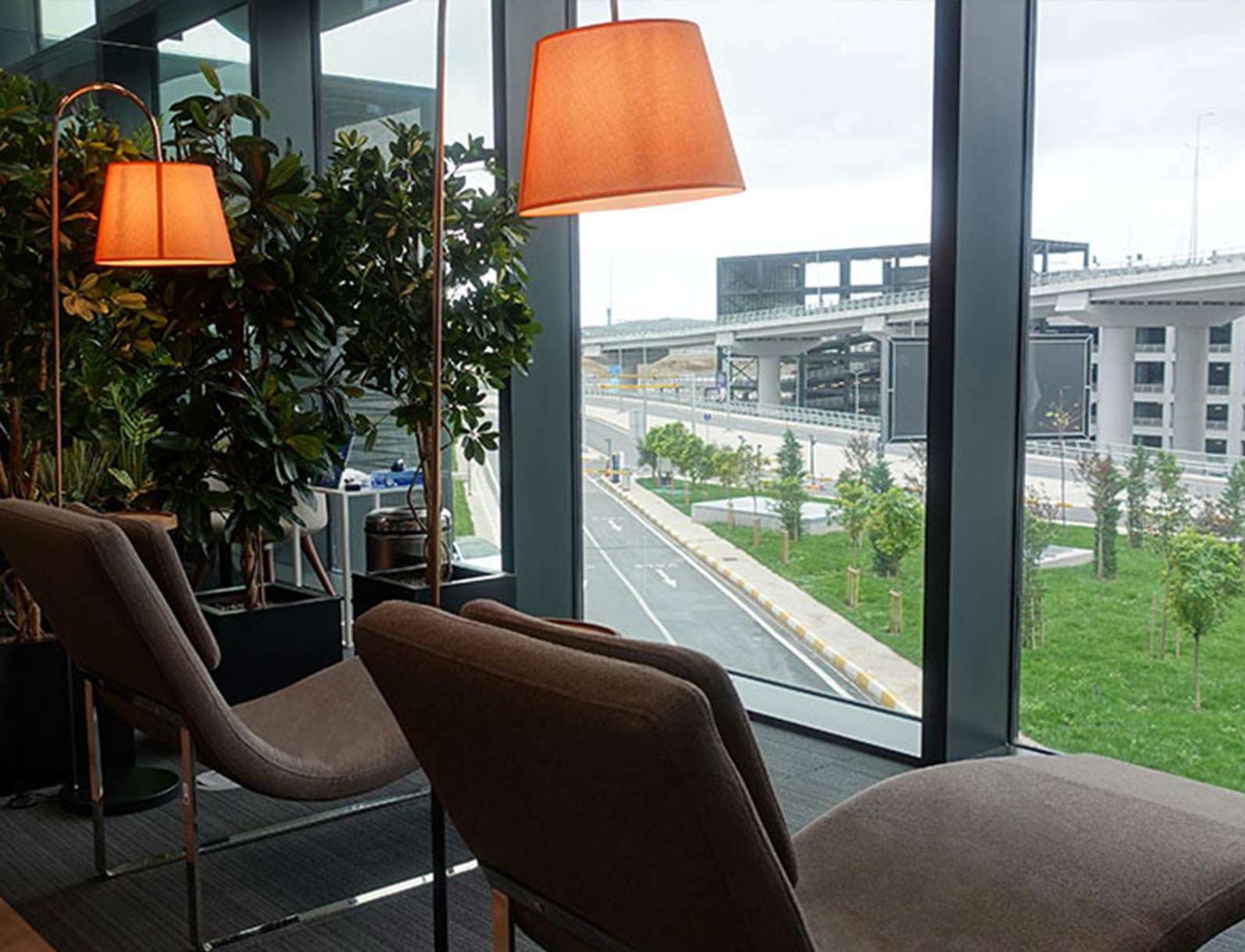 İstanbul Havalimanı, İGA İç Hatlar Lounge girişinde ücretsiz buggy hizmeti ile %30 indirim kazan.ücretsiz buggy -5