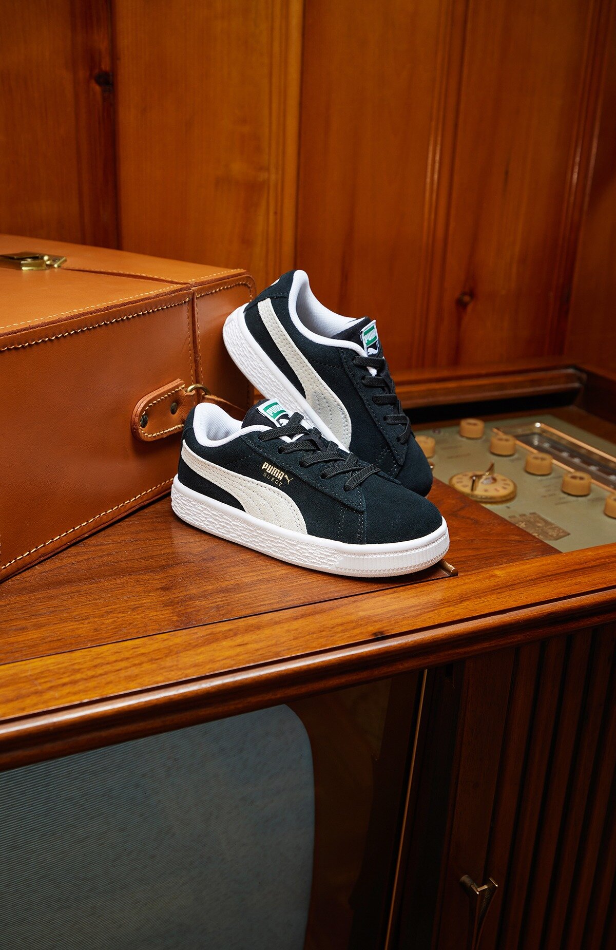 Seçili Puma mağazalarında cebindeki 500 Hediye Paracık'la 5.000 TL ve üzeri alışverişlerinde 500 TL, 7.500 TL ve üzerine 750 TL, 10.000 TL ve üzerine 1.500 TL daha az öde.1.500 TL daha az öde -1