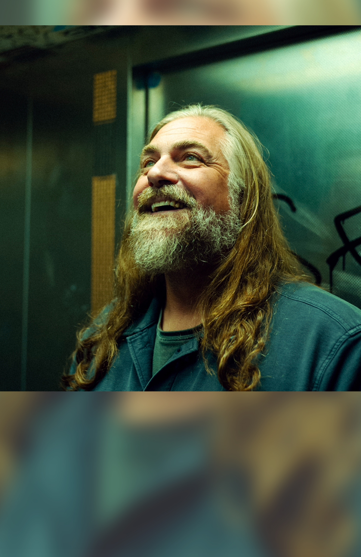 White Buffalo konserine [object Object]