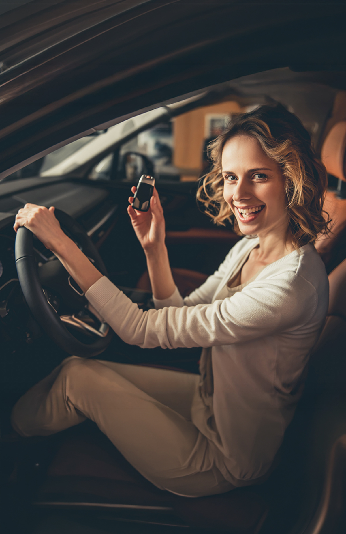 Tüm araç kiralamalarında %20 daha az öde, üstelik %15 Paracık kazan.%20 daha az öde +
%15 Paracık kazan -1