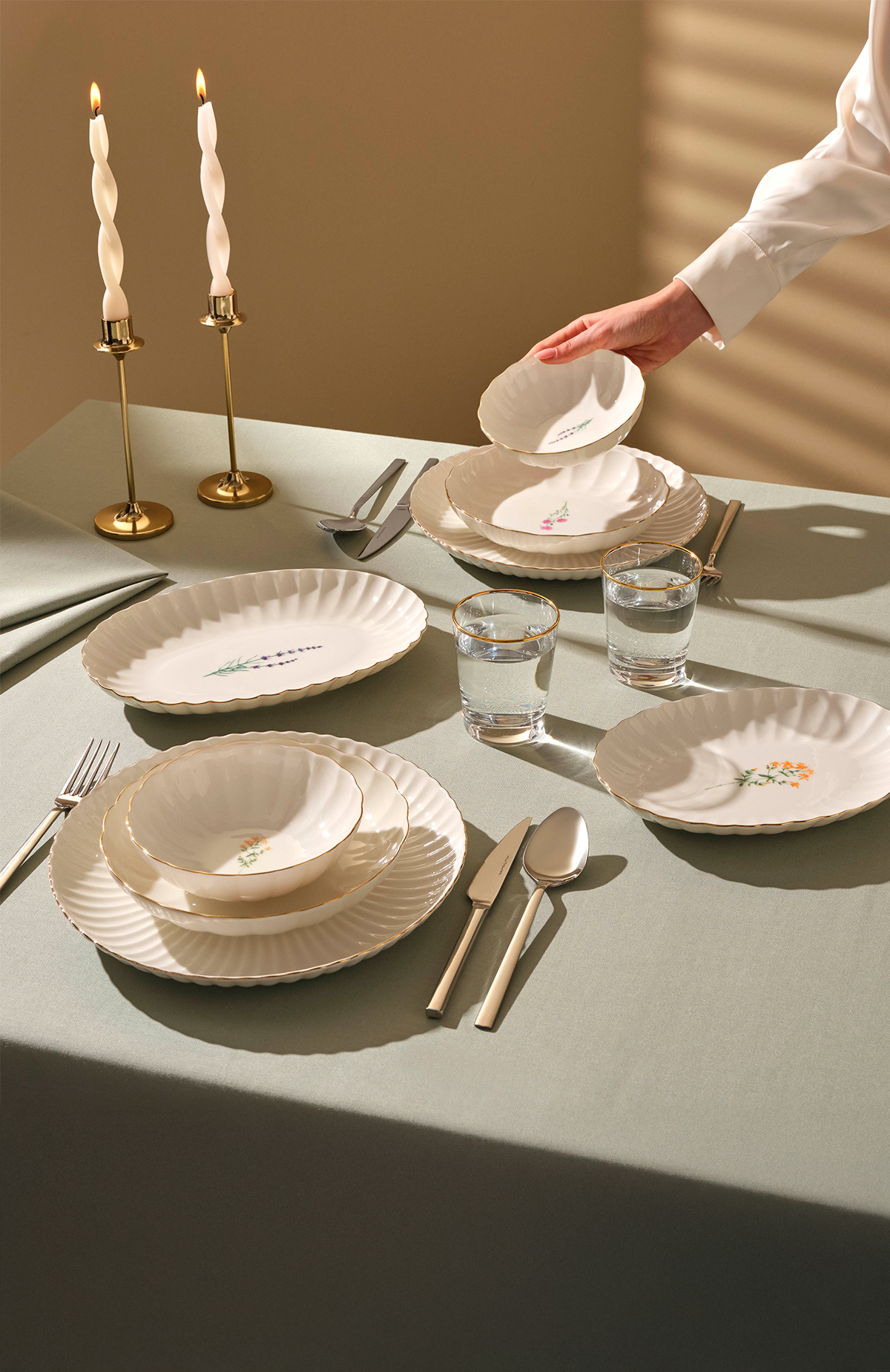 Kutahyaporselen.com'da 2.000 TL ve üzeri alışverişlerinde 200 Paracık, 3.000 TL ve üzeri alışverişlerinde 300, Paracık ve 4.000 TL ve üzeri alışverişlerinde 400 Paracık kazan400 Paracık kazan -2